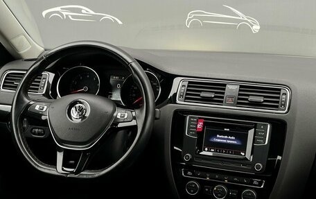 Volkswagen Jetta VI, 2017 год, 1 379 700 рублей, 13 фотография