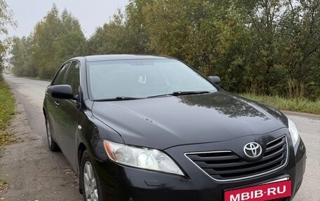 Toyota Camry, 2007 год, 729 000 рублей, 3 фотография