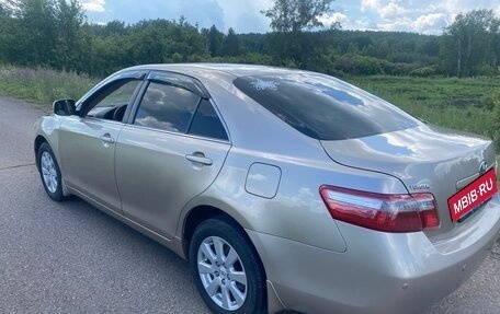 Toyota Camry, 2008 год, 1 050 000 рублей, 2 фотография