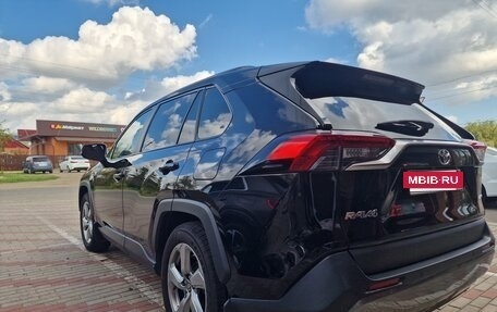 Toyota RAV4, 2021 год, 3 250 000 рублей, 5 фотография
