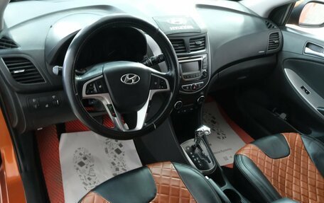 Hyundai Solaris II рестайлинг, 2015 год, 939 000 рублей, 10 фотография
