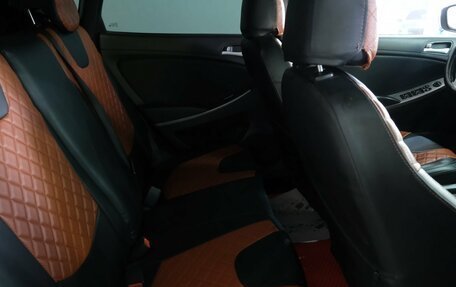 Hyundai Solaris II рестайлинг, 2015 год, 939 000 рублей, 19 фотография