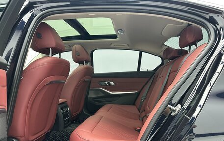 BMW 3 серия, 2023 год, 3 890 000 рублей, 8 фотография