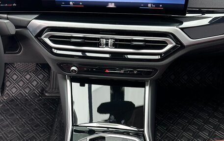 BMW 3 серия, 2023 год, 3 890 000 рублей, 10 фотография