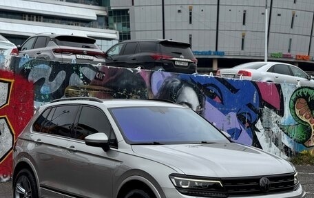 Volkswagen Tiguan II, 2018 год, 2 800 000 рублей, 1 фотография