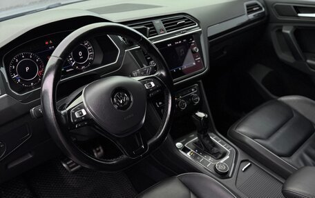 Volkswagen Tiguan II, 2018 год, 2 800 000 рублей, 5 фотография