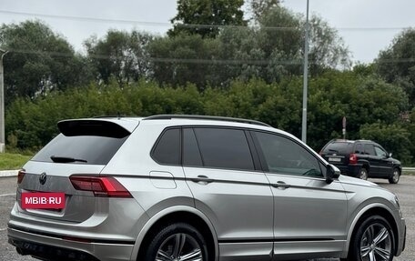 Volkswagen Tiguan II, 2018 год, 2 800 000 рублей, 4 фотография