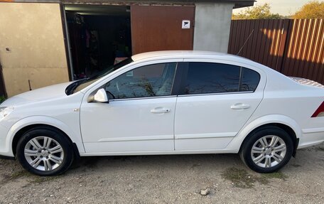 Opel Astra H, 2011 год, 799 999 рублей, 4 фотография