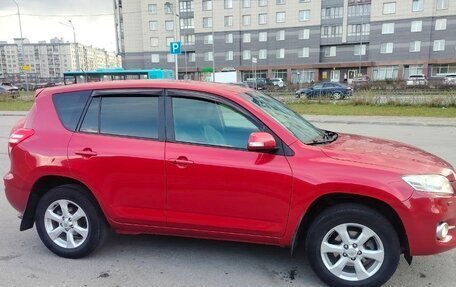 Toyota RAV4, 2011 год, 1 300 000 рублей, 4 фотография