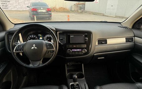 Mitsubishi Outlander III рестайлинг 3, 2012 год, 1 399 000 рублей, 6 фотография