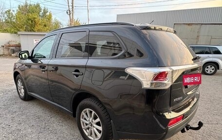 Mitsubishi Outlander III рестайлинг 3, 2012 год, 1 399 000 рублей, 3 фотография