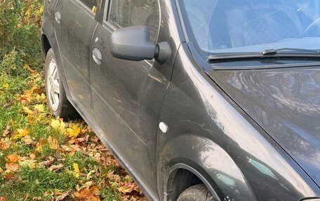 Renault Logan I, 2012 год, 142 000 рублей, 2 фотография