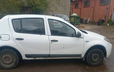 Renault Sandero I, 2010 год, 150 000 рублей, 1 фотография