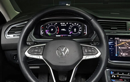 Volkswagen Tiguan, 2023 год, 1 759 000 рублей, 7 фотография