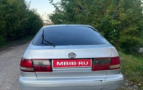 Toyota Carina E, 1997 год, 140 000 рублей, 2 фотография