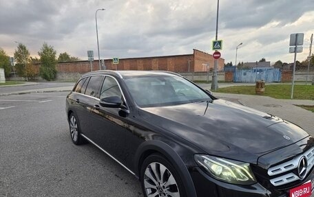 Mercedes-Benz E-Класс, 2017 год, 3 100 000 рублей, 1 фотография