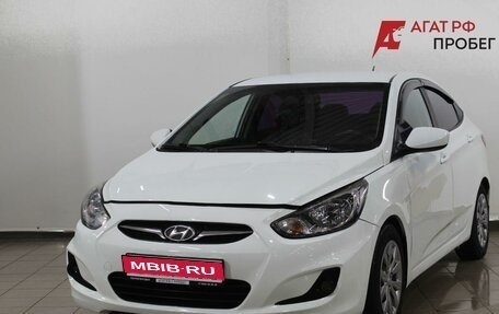 Hyundai Solaris II рестайлинг, 2013 год, 830 000 рублей, 1 фотография