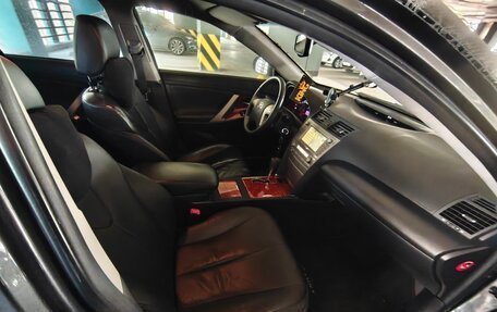 Toyota Camry, 2011 год, 1 700 000 рублей, 4 фотография