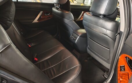 Toyota Camry, 2011 год, 1 700 000 рублей, 10 фотография