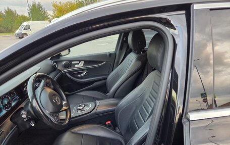 Mercedes-Benz E-Класс, 2017 год, 3 100 000 рублей, 8 фотография