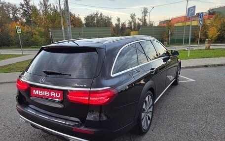 Mercedes-Benz E-Класс, 2017 год, 3 100 000 рублей, 2 фотография