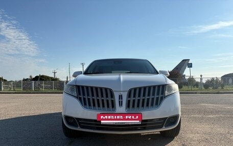 Lincoln MKT I, 2010 год, 1 800 000 рублей, 2 фотография
