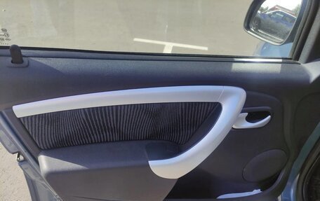 Renault Logan I, 2012 год, 550 000 рублей, 4 фотография