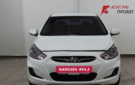Hyundai Solaris II рестайлинг, 2013 год, 830 000 рублей, 2 фотография