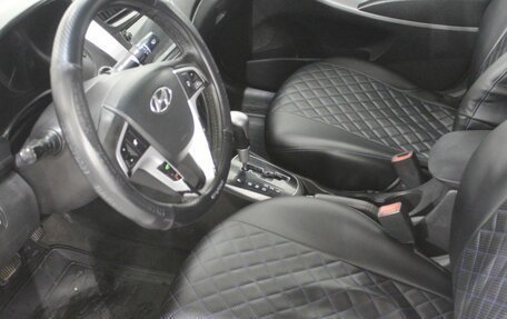Hyundai Solaris II рестайлинг, 2013 год, 830 000 рублей, 20 фотография