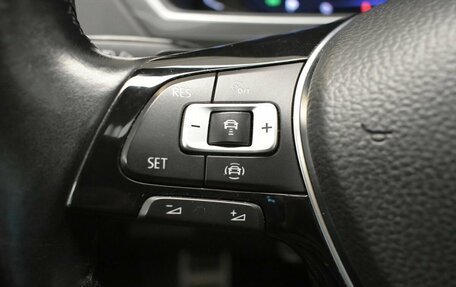 Volkswagen Tiguan II, 2019 год, 2 375 000 рублей, 11 фотография