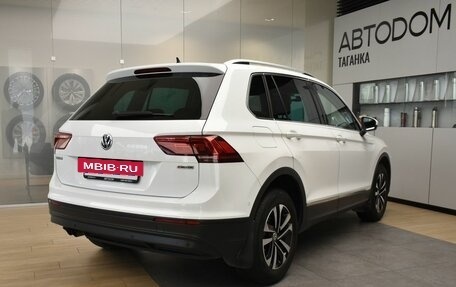 Volkswagen Tiguan II, 2019 год, 2 375 000 рублей, 7 фотография