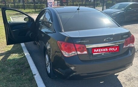 Chevrolet Cruze II, 2014 год, 900 000 рублей, 4 фотография