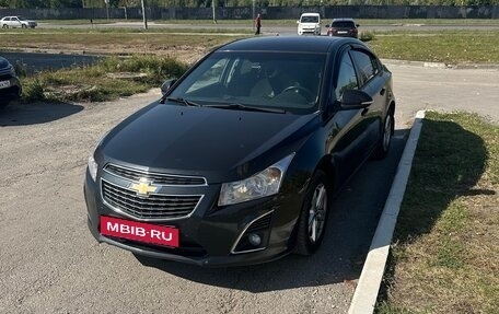 Chevrolet Cruze II, 2014 год, 900 000 рублей, 5 фотография