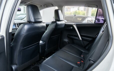 Toyota RAV4, 2017 год, 2 500 000 рублей, 11 фотография