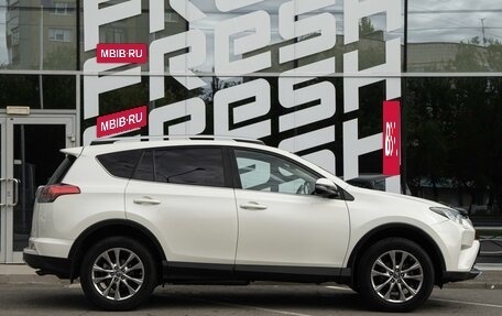 Toyota RAV4, 2017 год, 2 500 000 рублей, 5 фотография