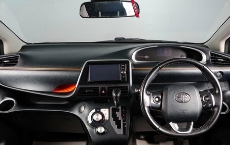 Toyota Sienta II, 2016 год, 1 529 000 рублей, 14 фотография
