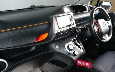 Toyota Sienta II, 2016 год, 1 529 000 рублей, 12 фотография
