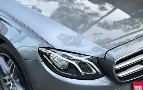 Mercedes-Benz E-Класс, 2019 год, 3 480 000 рублей, 24 фотография