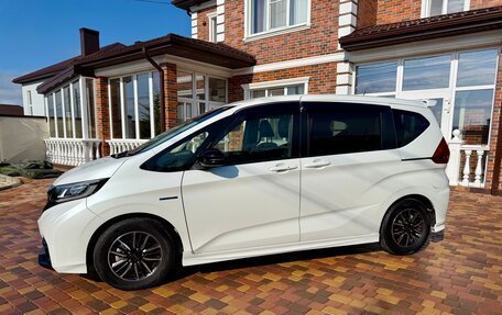 Honda Freed II, 2018 год, 1 700 000 рублей, 6 фотография