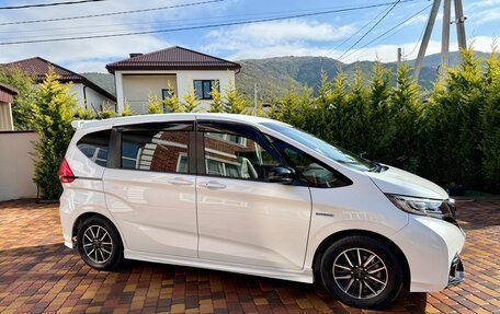 Honda Freed II, 2018 год, 1 700 000 рублей, 5 фотография
