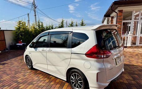 Honda Freed II, 2018 год, 1 700 000 рублей, 7 фотография