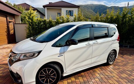 Honda Freed II, 2018 год, 1 700 000 рублей, 8 фотография