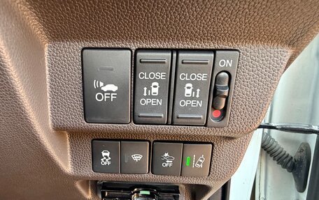 Honda Freed II, 2018 год, 1 700 000 рублей, 19 фотография