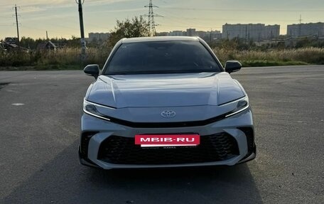 Toyota Camry, 2024 год, 3 350 000 рублей, 4 фотография