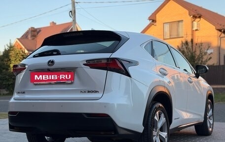 Lexus NX I, 2014 год, 3 100 000 рублей, 7 фотография