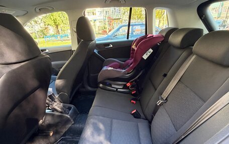 Volkswagen Tiguan I, 2011 год, 880 000 рублей, 13 фотография