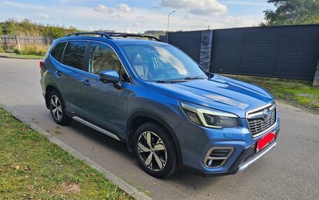 Subaru Forester, 2021 год, 3 000 000 рублей, 2 фотография