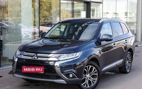 Mitsubishi Outlander III рестайлинг 3, 2018 год, 1 949 000 рублей, 1 фотография