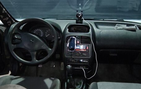 Mitsubishi Carisma I, 2003 год, 150 000 рублей, 9 фотография