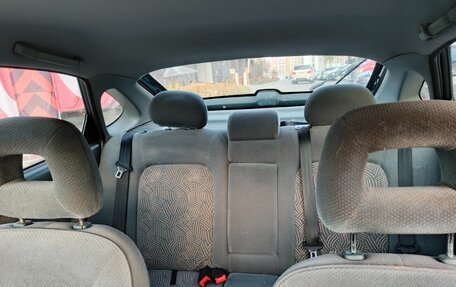 Toyota Avensis III рестайлинг, 1999 год, 220 000 рублей, 20 фотография